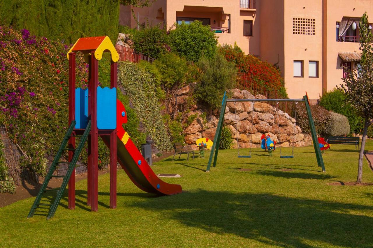 Stunning 4 Bed Duplex In Calahonda With Sea Views * Marbellac