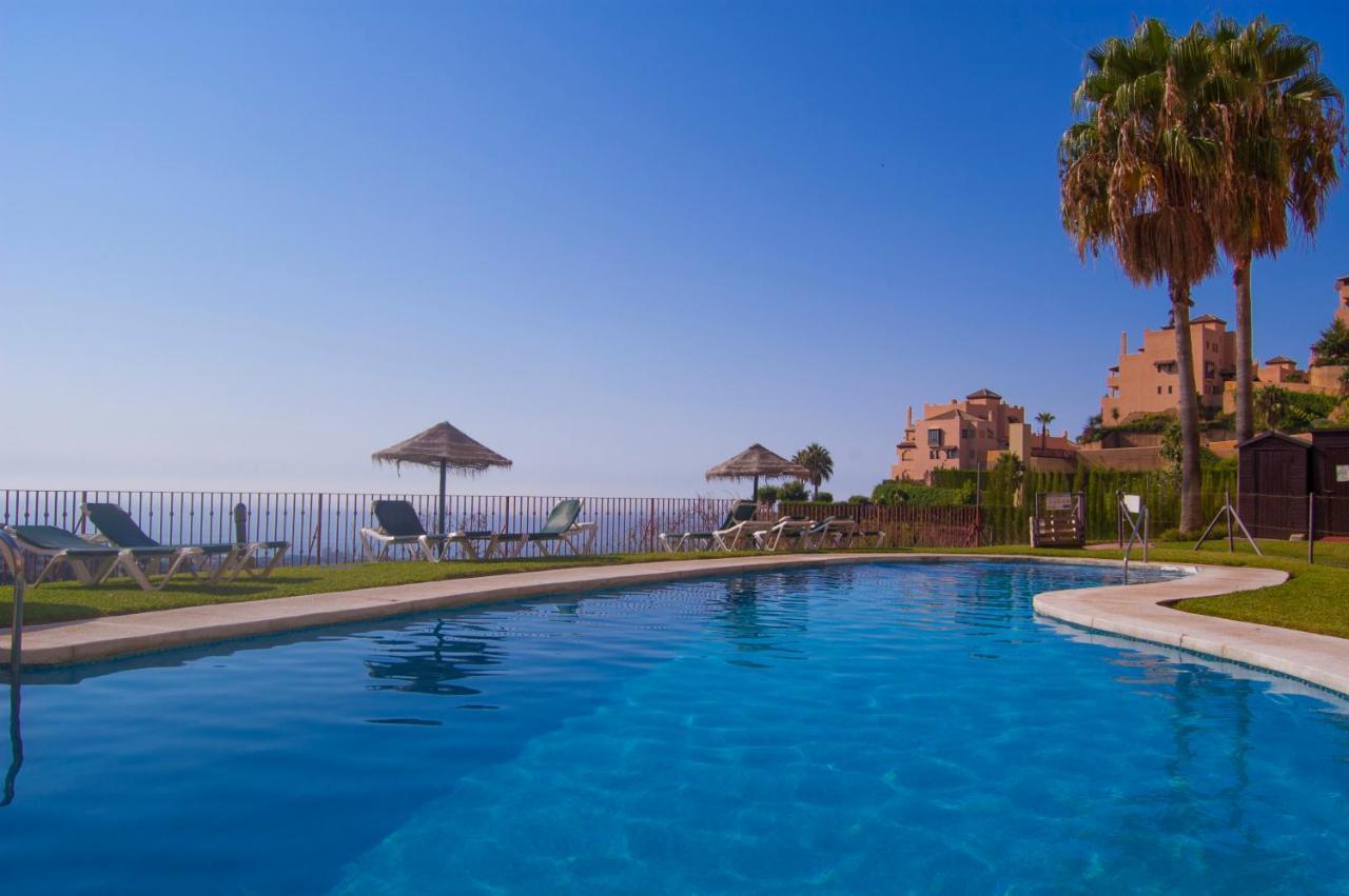 Stunning 4 Bed Duplex In Calahonda With Sea Views * Marbellac