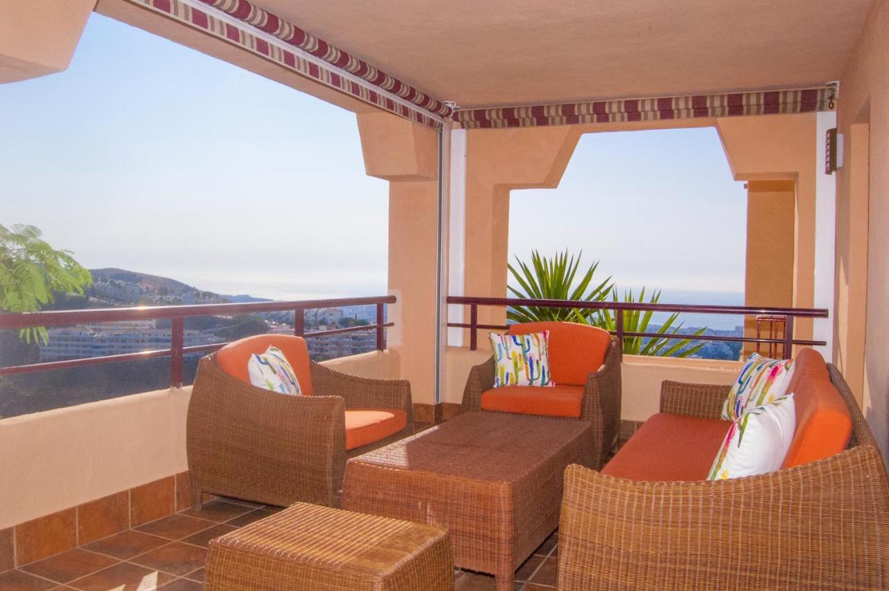 Appartement Stunning 4 Bed Duplex In Calahonda With Sea Views *