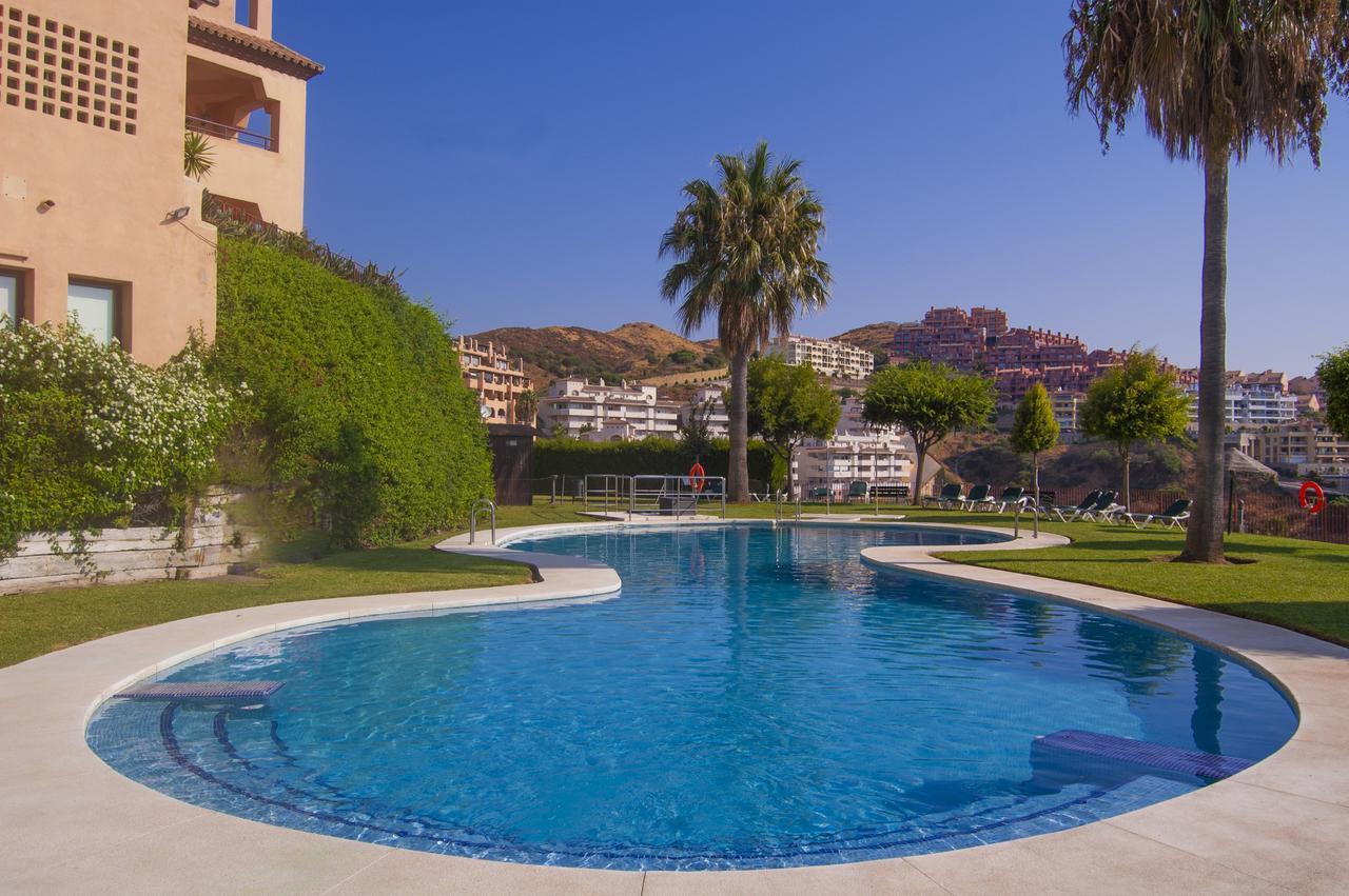 Stunning 4 Bed Duplex In Calahonda With Sea Views * Marbellac
