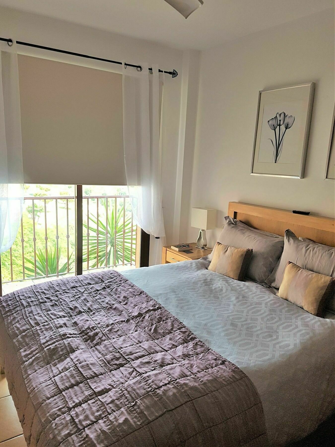 Stunning 4 Bed Duplex In Calahonda With Sea Views *