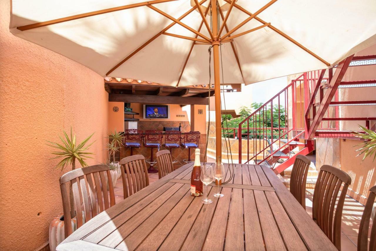 Stunning 4 Bed Duplex In Calahonda With Sea Views Appartement